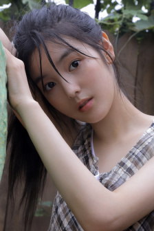 李彩宁